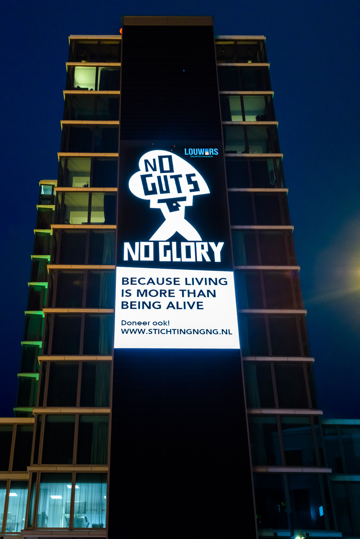 No Guts No Glory op The Tower | Deurtechnieken.nl