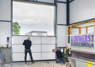 montage bedrijfsdeuren | Deurtechnieken.nl